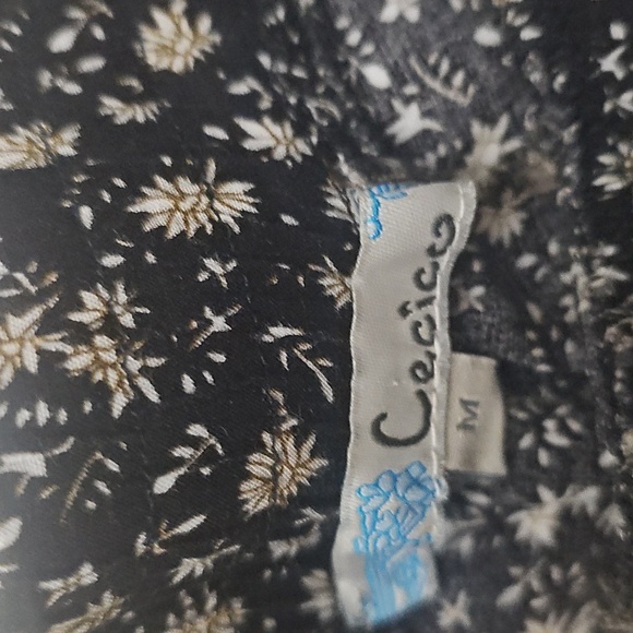 Cecico Black and White Floral Patterned Wide Leg Pants - Picture 2 of 7